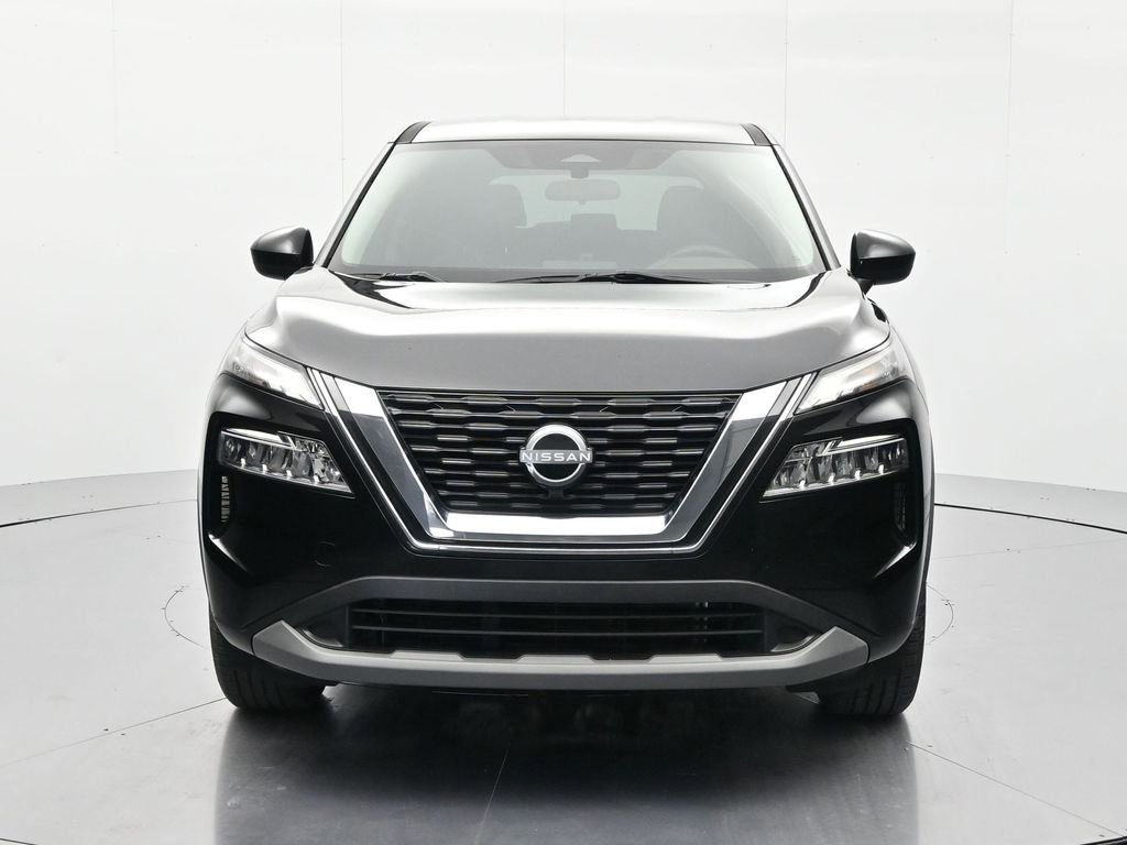 Certified 2023 Nissan Rogue SV FWD image 2