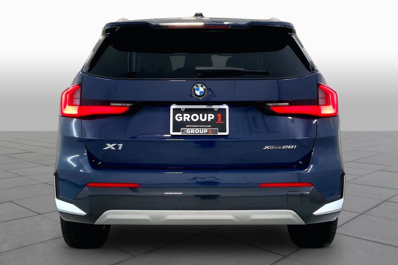Used 2026 BMW X1 xDrive28i AWD/4WD image 4
