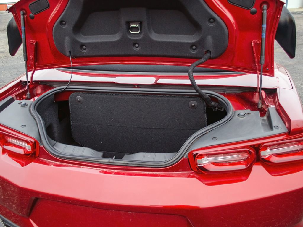 Used 2022 Chevrolet Camaro LT w/ Technology Package image 6