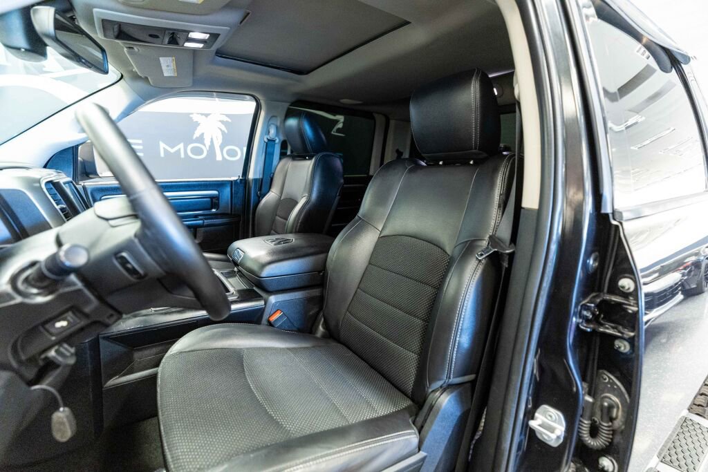 Used 2015 RAM 1500 Sport w/ Black Ram 1500 Sport Group image 10