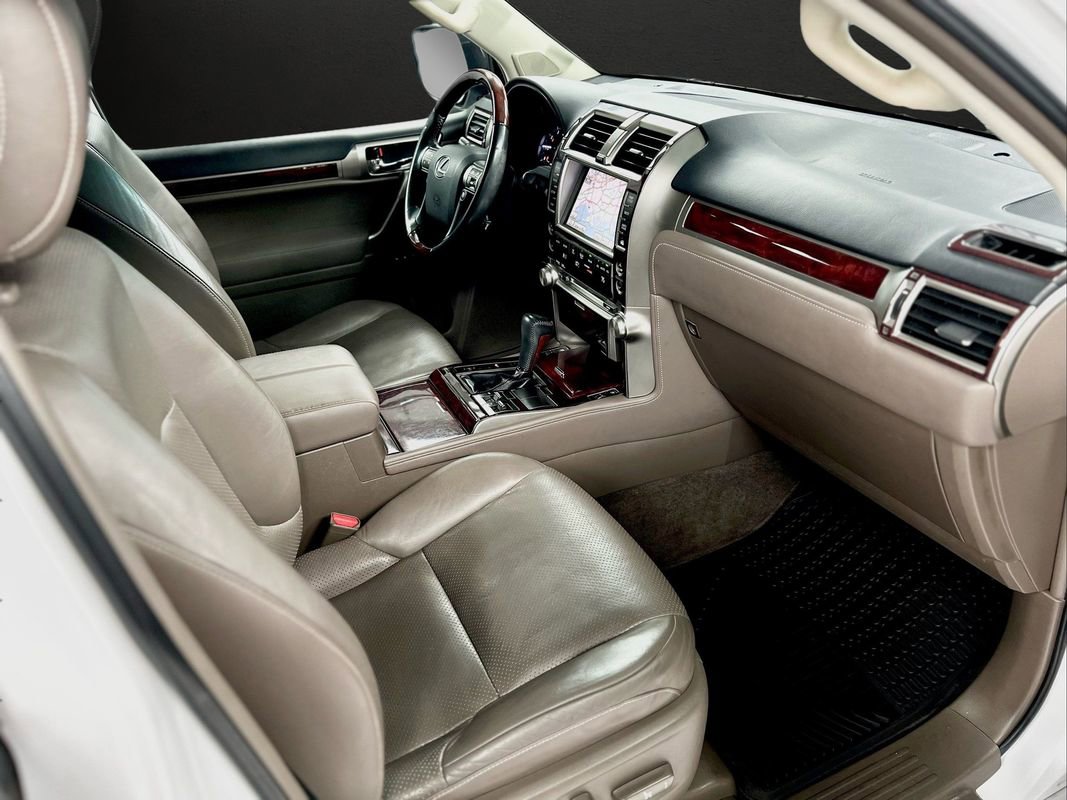 Used 2011 Lexus GX 460 w/ Comfort Plus Pkg image 21