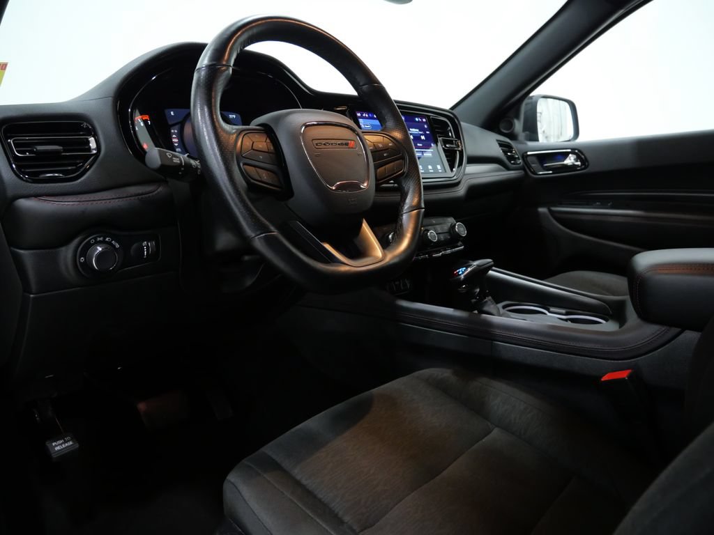 Used 2025 Dodge Durango GT AWD/4WD image 11