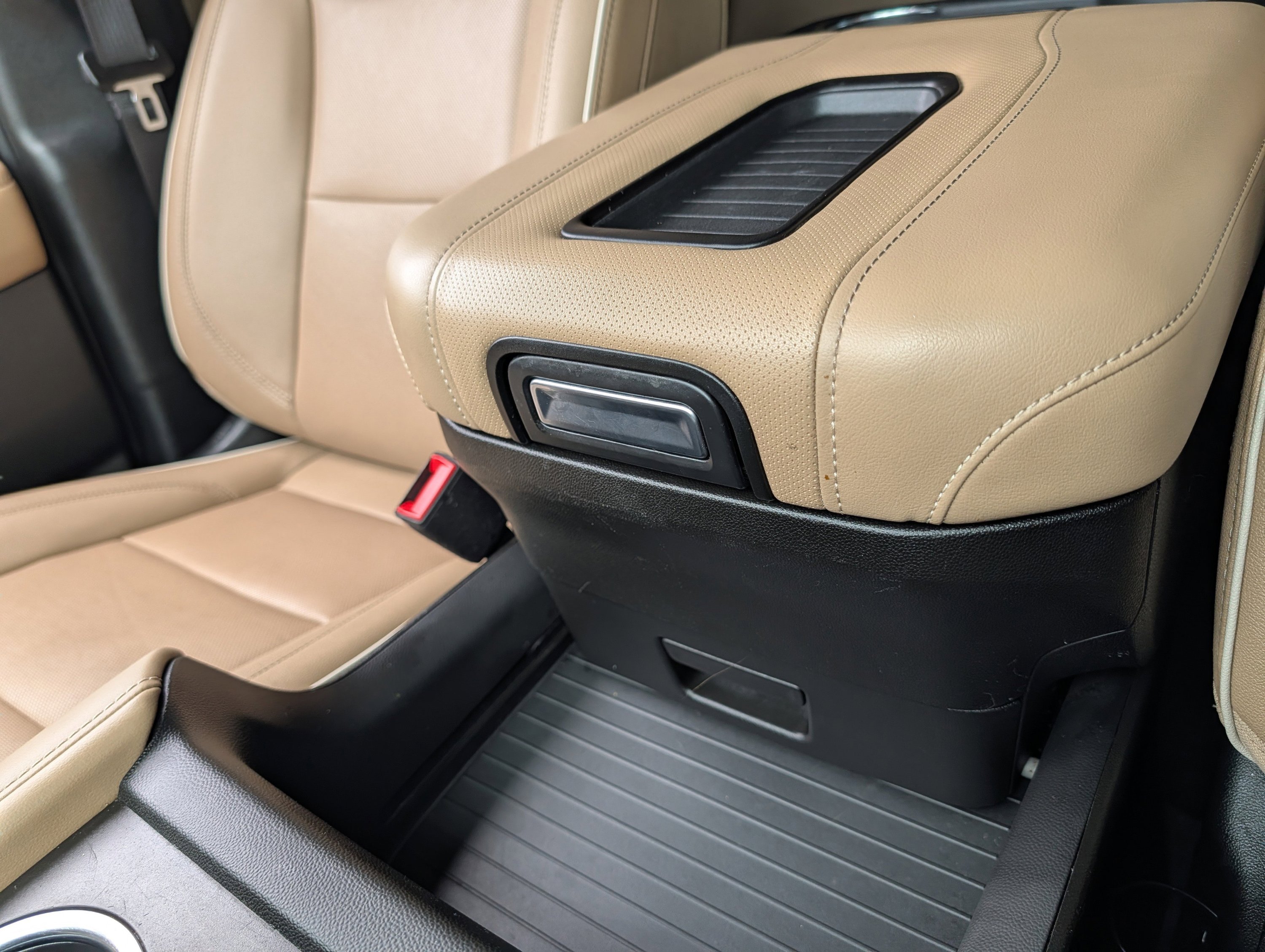 Used 2022 Chevrolet Suburban Premier w/ Max Trailering Package AWD/4WD image 59