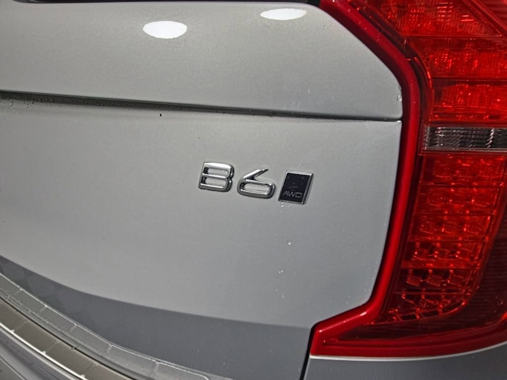 Certified 2023 Volvo XC90 B6 Plus w/ Protection Package Premier AWD/4WD image 7
