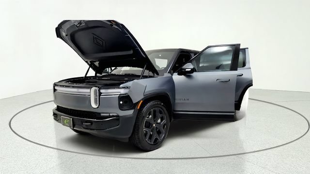 Used 2026 Rivian R1S Adventure AWD/4WD image 13