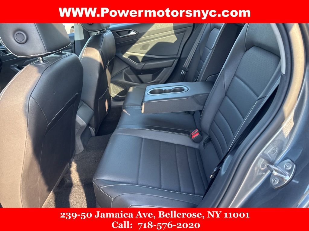Used 2022 Volkswagen Jetta SE image 23