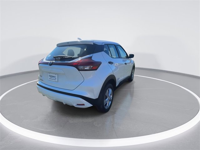 New 2025 Nissan Kicks Play S image 8