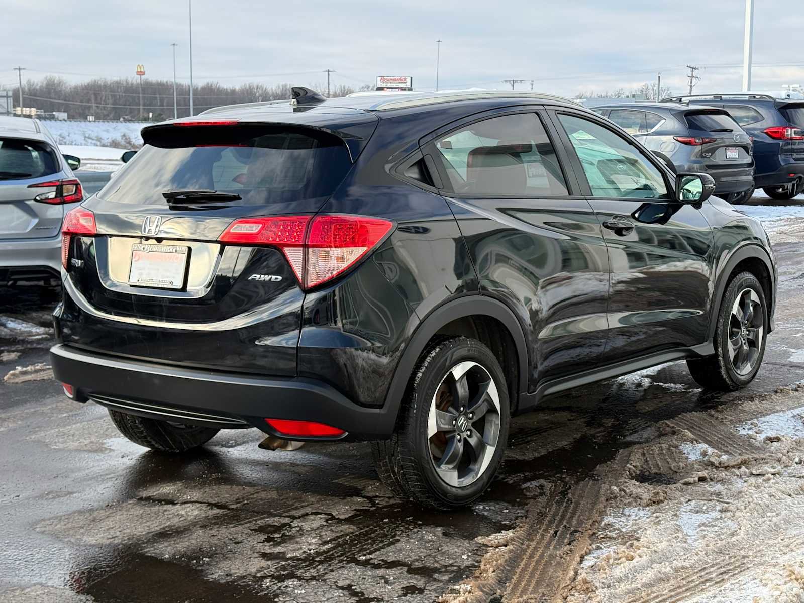 Used 2018 Honda HR-V EX-L image 4