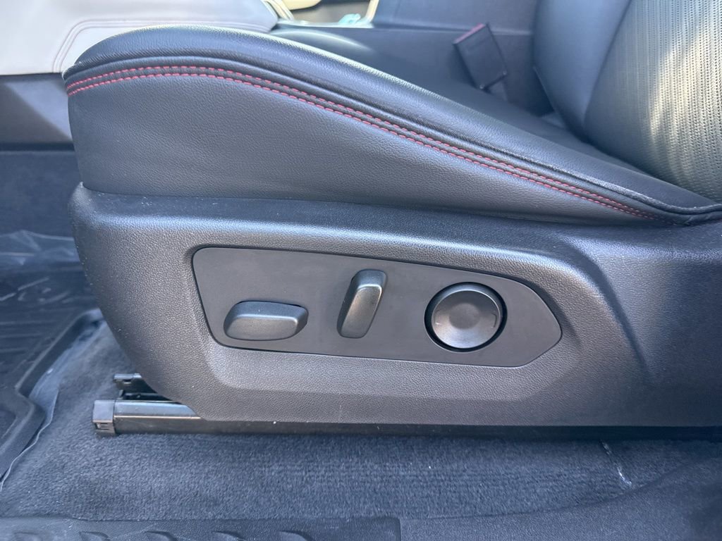Used 2023 GMC Canyon AT4X AWD/4WD image 10