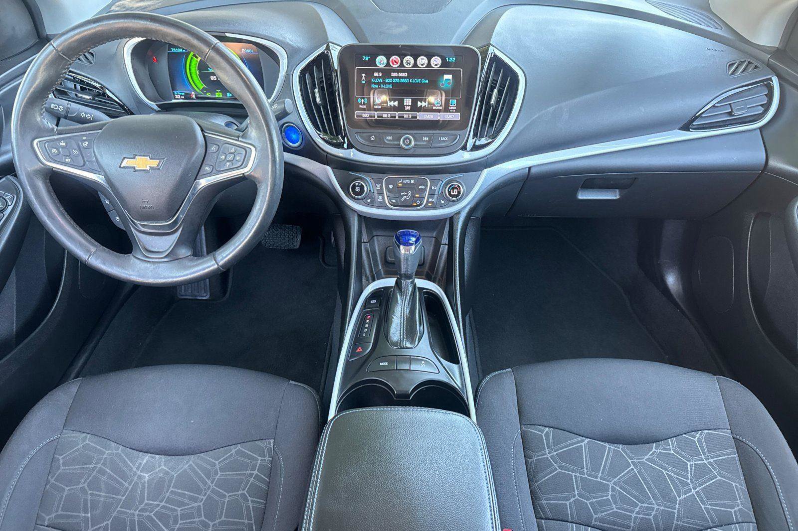 Used 2017 Chevrolet Volt LT w/ Comfort Package image 3