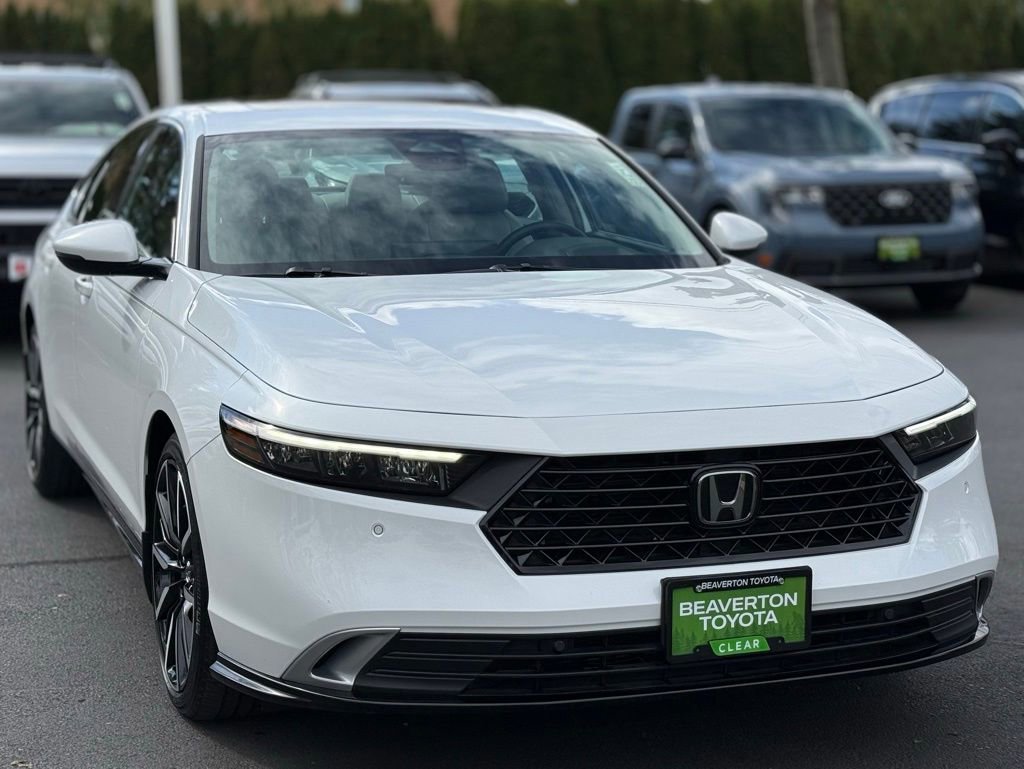 Used 2023 Honda Accord Touring image 7