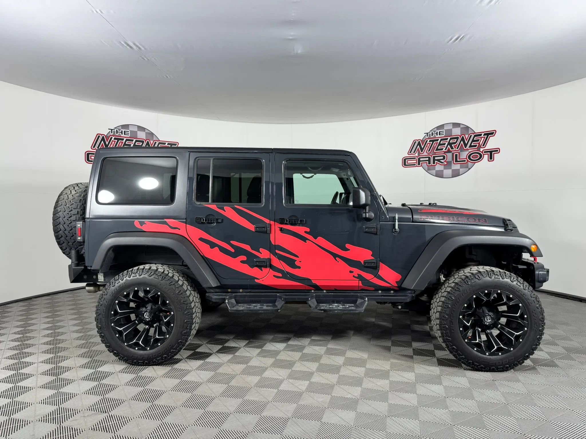 Used 2016 Jeep Wrangler Unlimited Rubicon AWD/4WD image 8