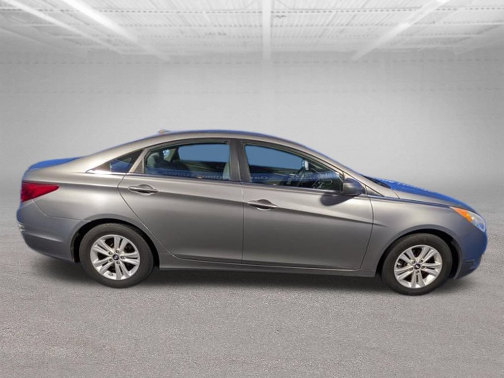 Used 2013 Hyundai Sonata GLS FWD image 4