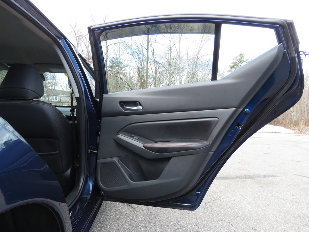 Used 2021 Nissan Altima 2.5 SR AWD/4WD image 15