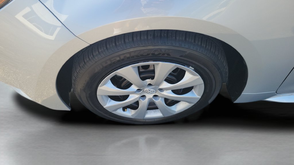 Used 2024 Toyota Corolla LE FWD image 23