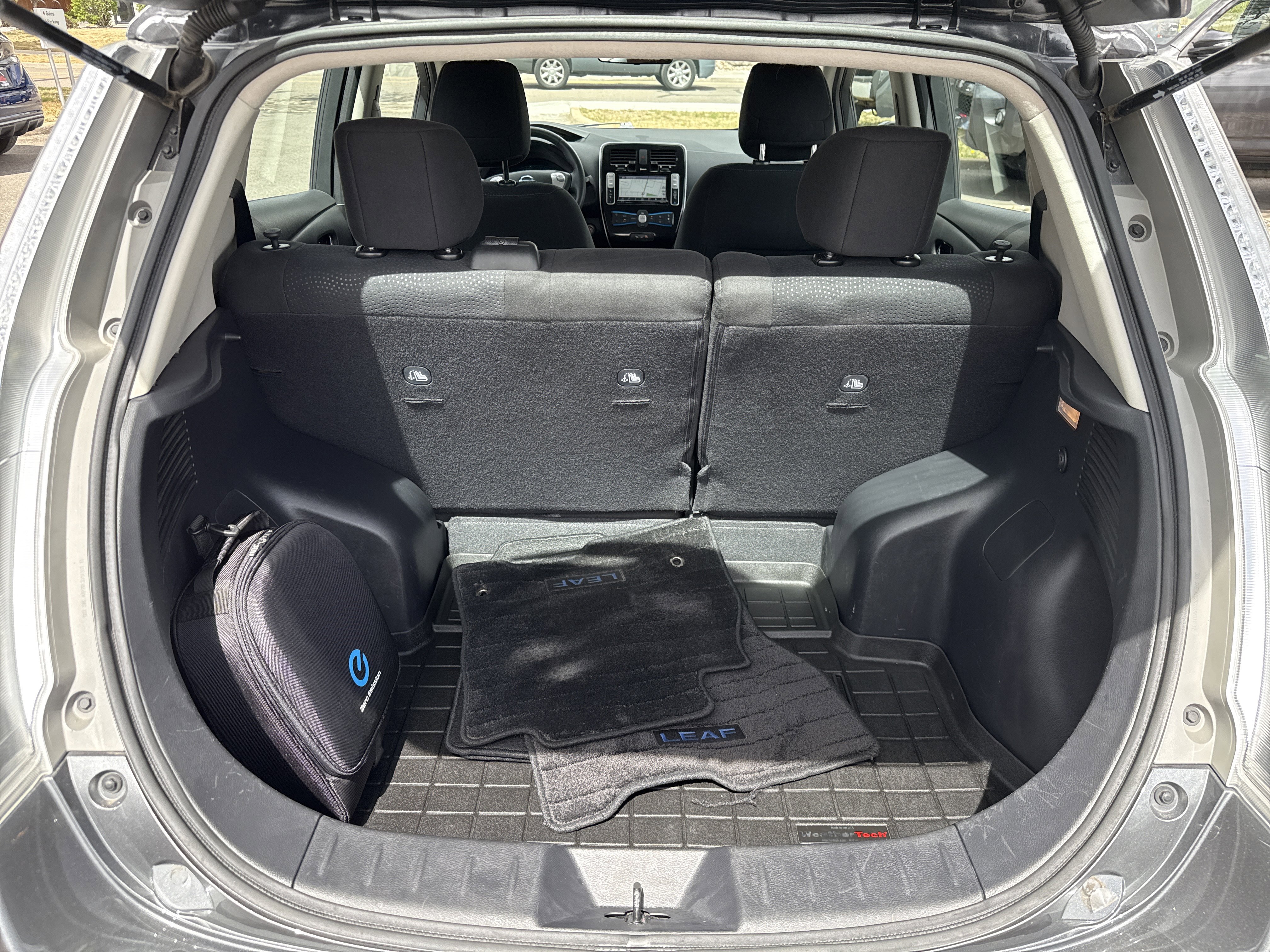 Used 2017 Nissan Leaf SV w/ Protection Package image 10