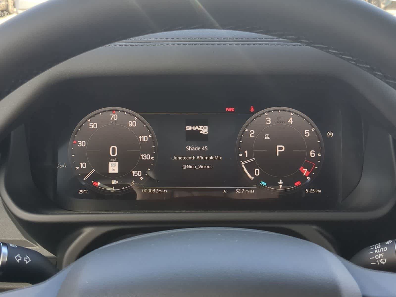 New 2026 Land Rover Defender 110 S AWD/4WD image 32