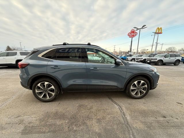 Used 2023 Ford Escape Platinum image 7