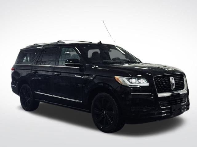 Certified 2024 Lincoln Navigator L Reserve image 4