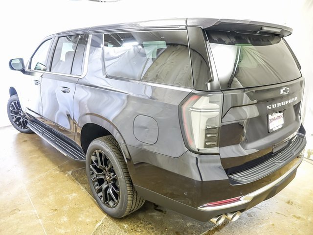 New 2026 Chevrolet Suburban Premier image 7