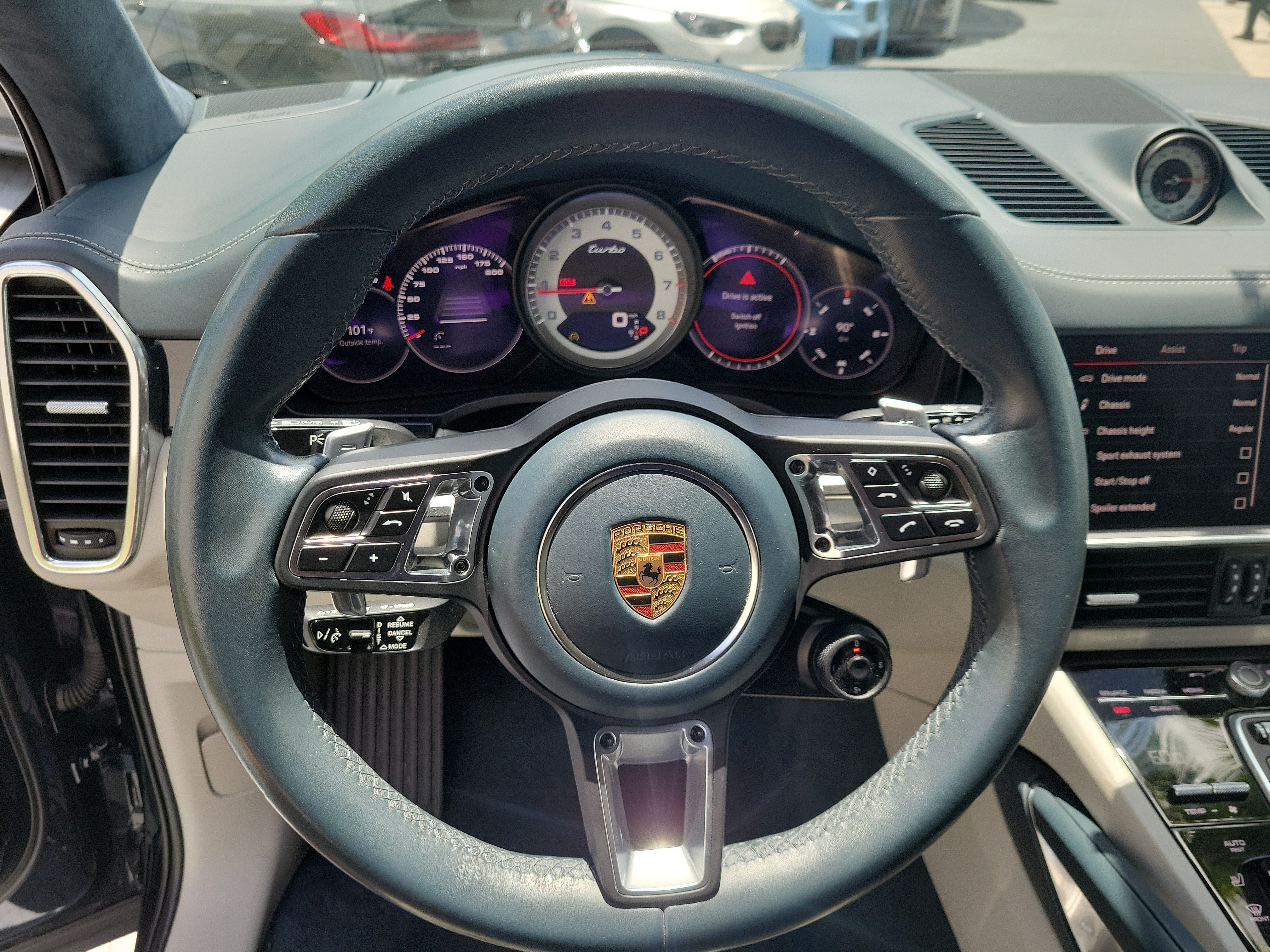 Used 2022 Porsche Cayenne Turbo AWD/4WD image 17