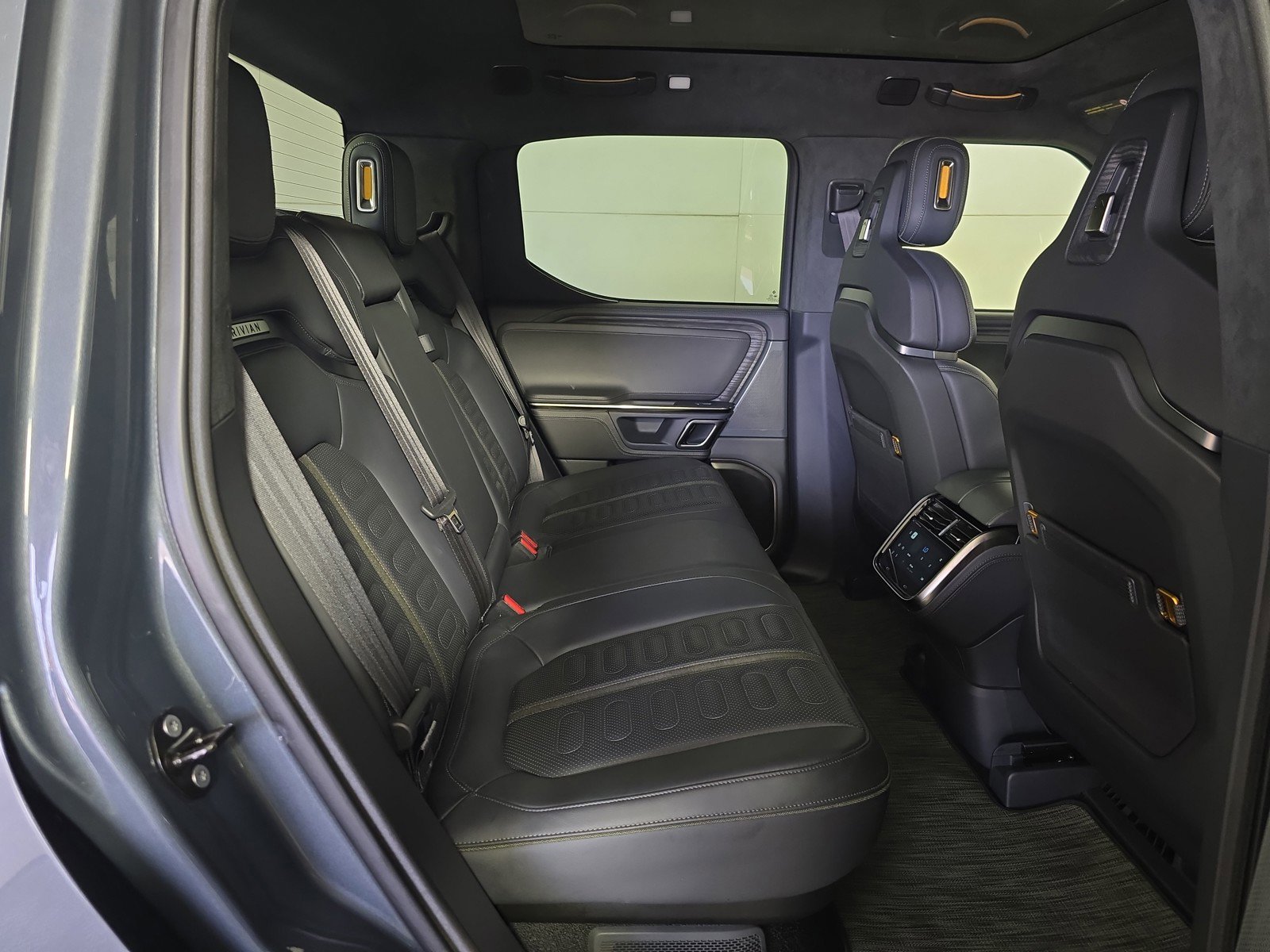 Used 2022 Rivian R1T Launch Edition AWD/4WD image 22
