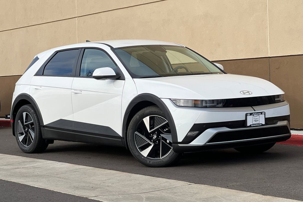 New 2026 Hyundai Ioniq 5 SE image 2
