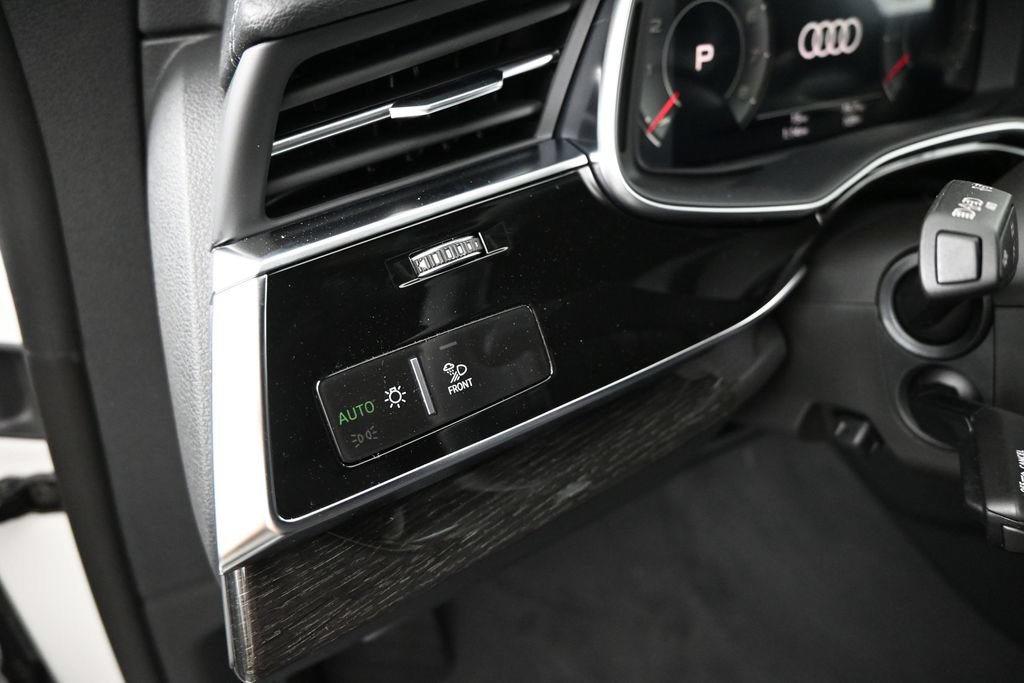 New 2026 Audi Q8 Premium Plus AWD/4WD image 7