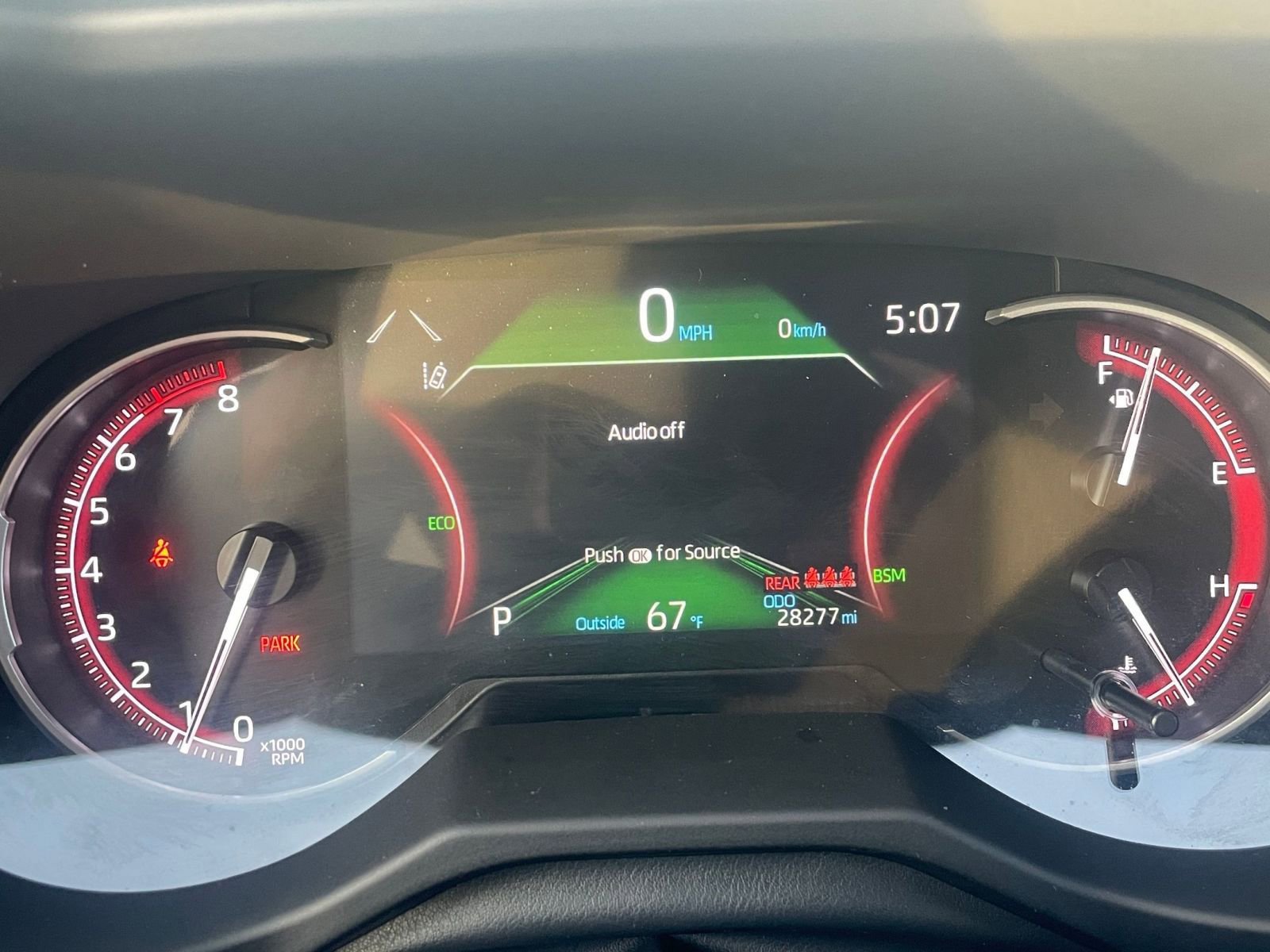 Used 2025 Toyota RAV4 XLE w/ Convenience Package image 45