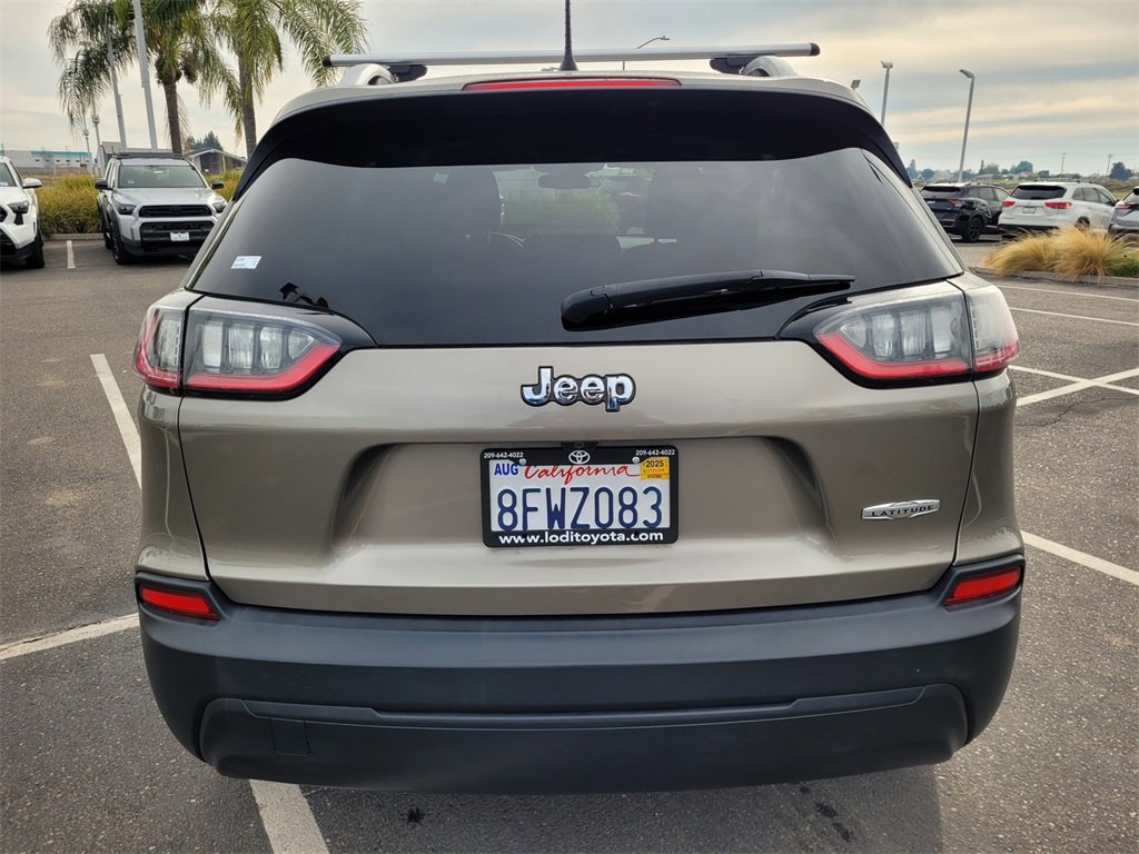 Used 2019 Jeep Cherokee Latitude w/ Popular Appearance Group image 5