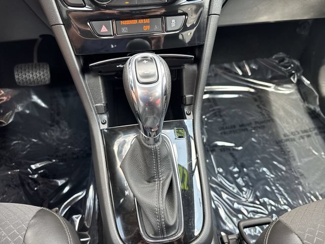 Used 2022 Buick Encore Preferred w/ Safety Package AWD/4WD image 19