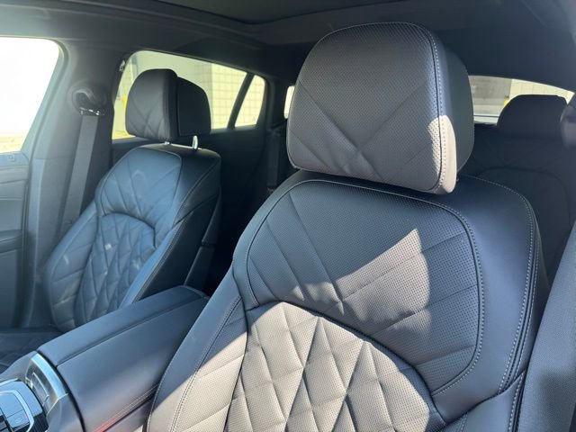 New 2026 BMW X6 xDrive40i AWD/4WD image 13