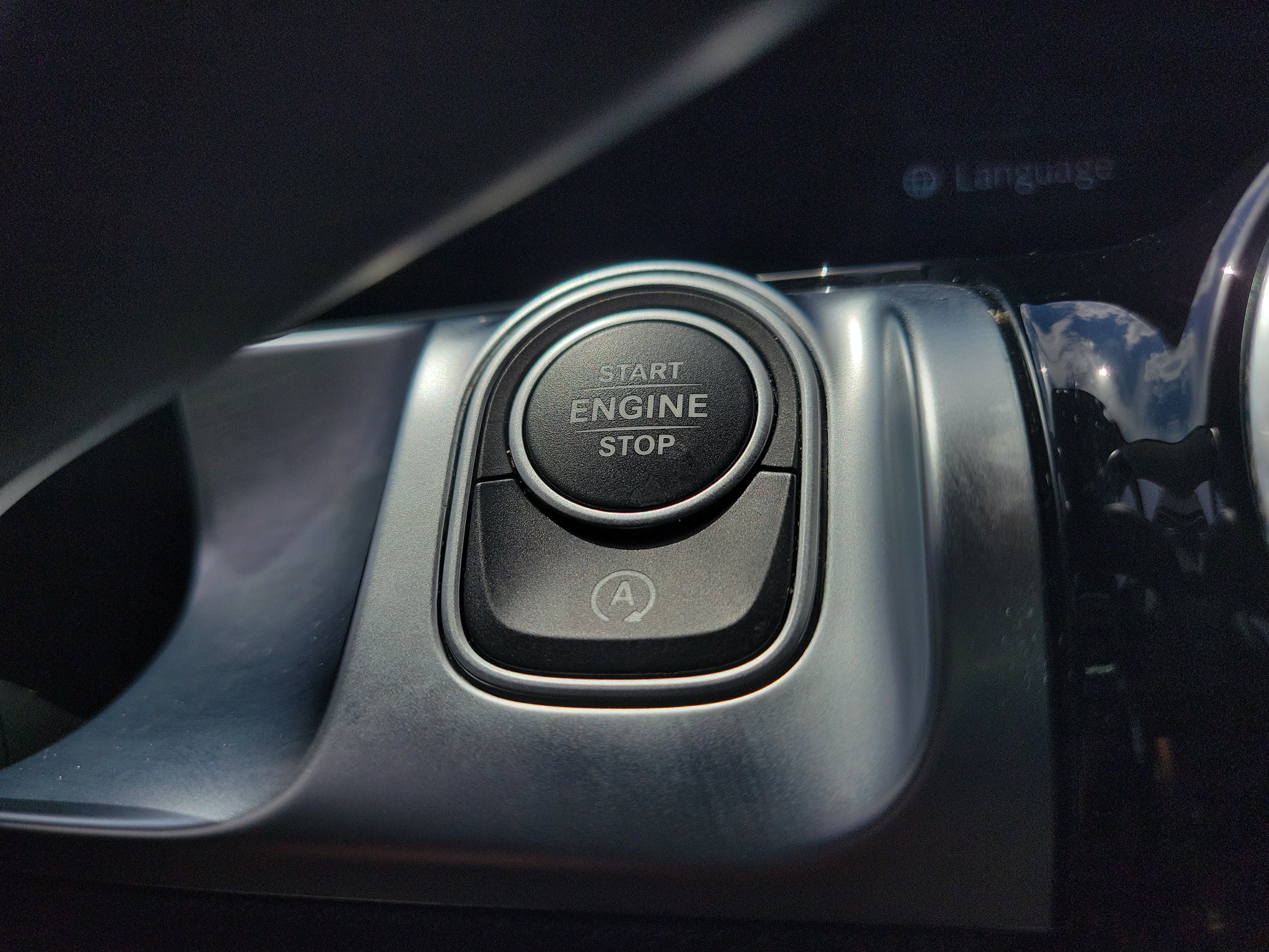 Used 2021 Mercedes-Benz GLB 250 image 32
