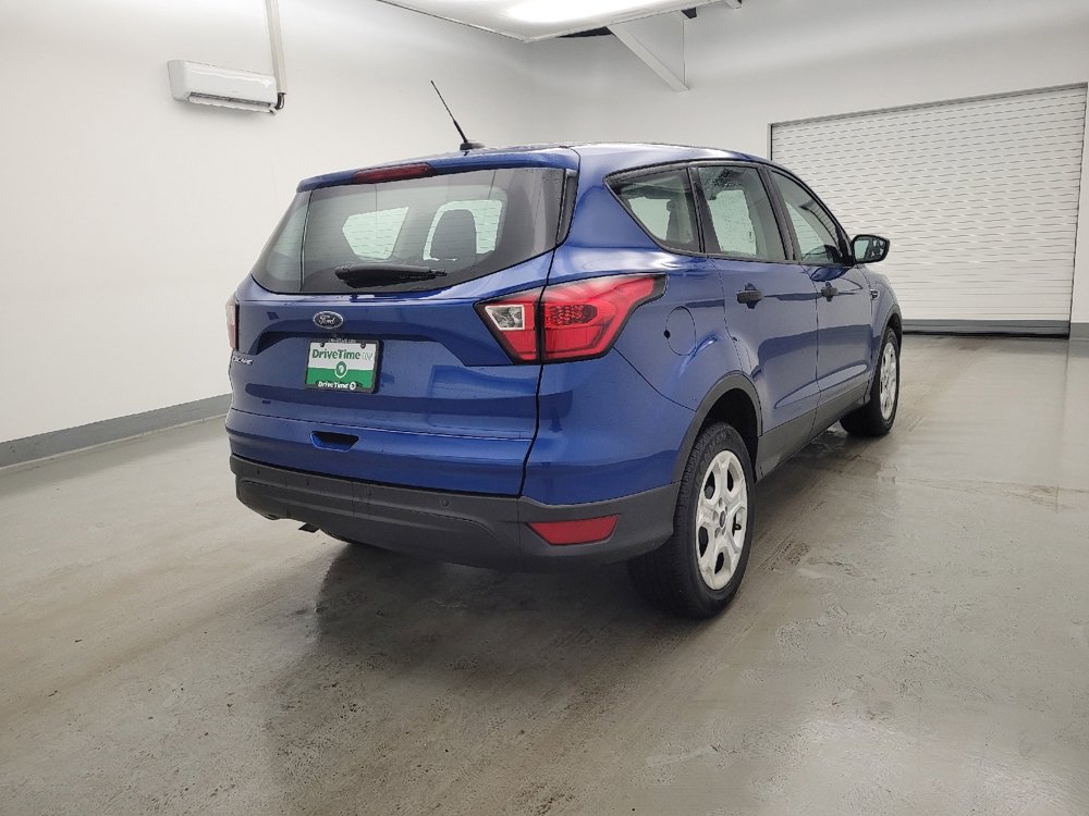 Used 2019 Ford Escape S image 3