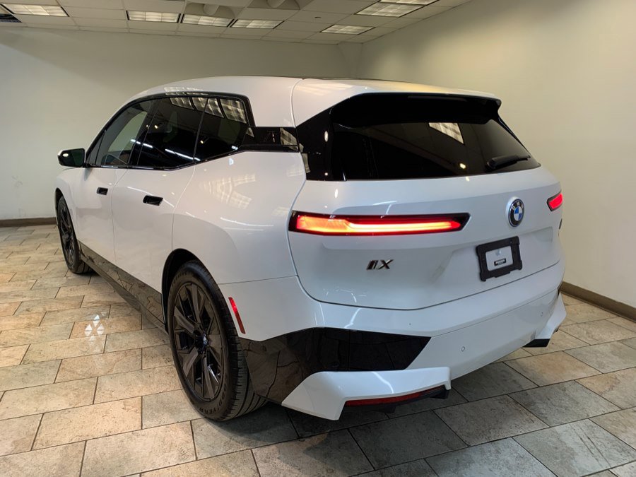 Used 2024 BMW iX M60 image 6