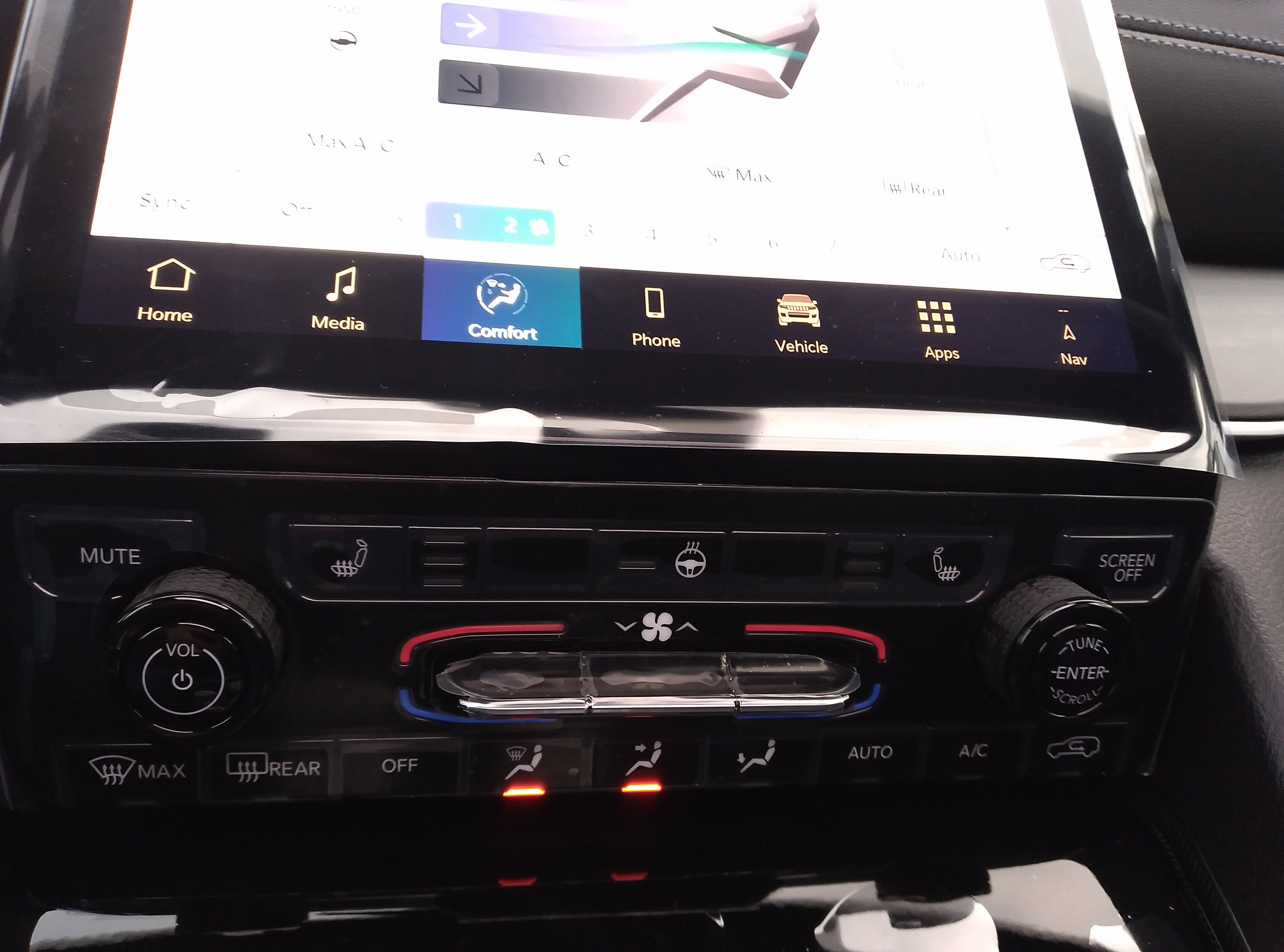 New 2025 Jeep Grand Cherokee Limited image 32