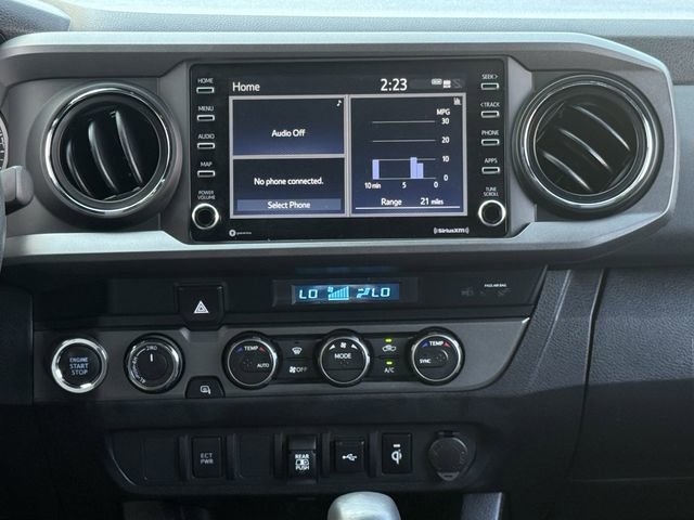 Used 2022 Toyota Tacoma TRD Off-Road image 17