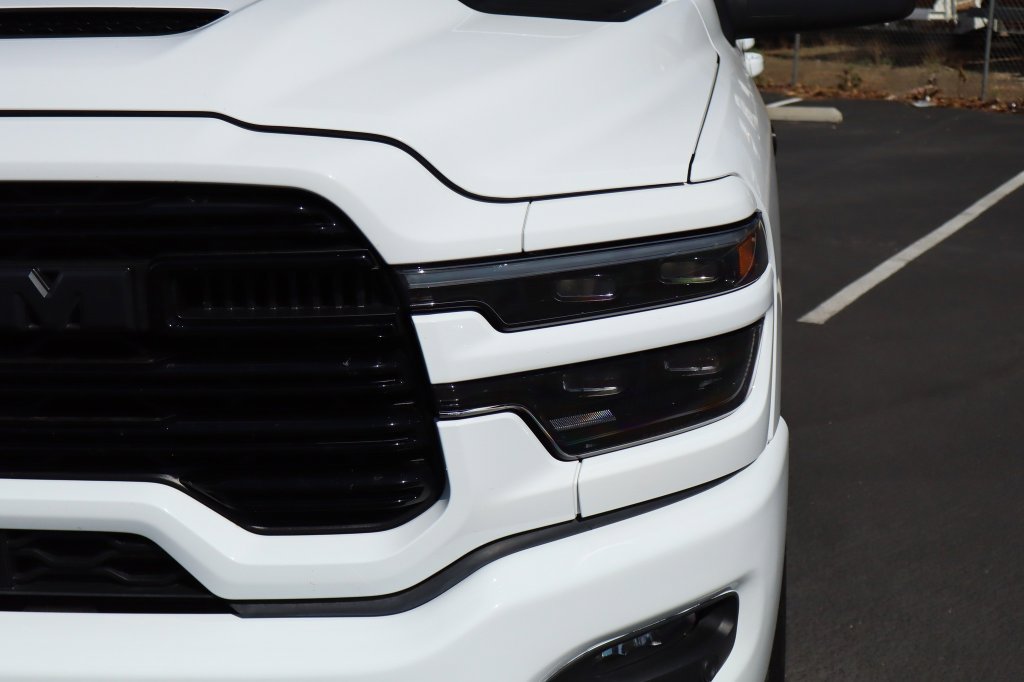 Used 2025 RAM 2500 Laramie AWD/4WD image 11