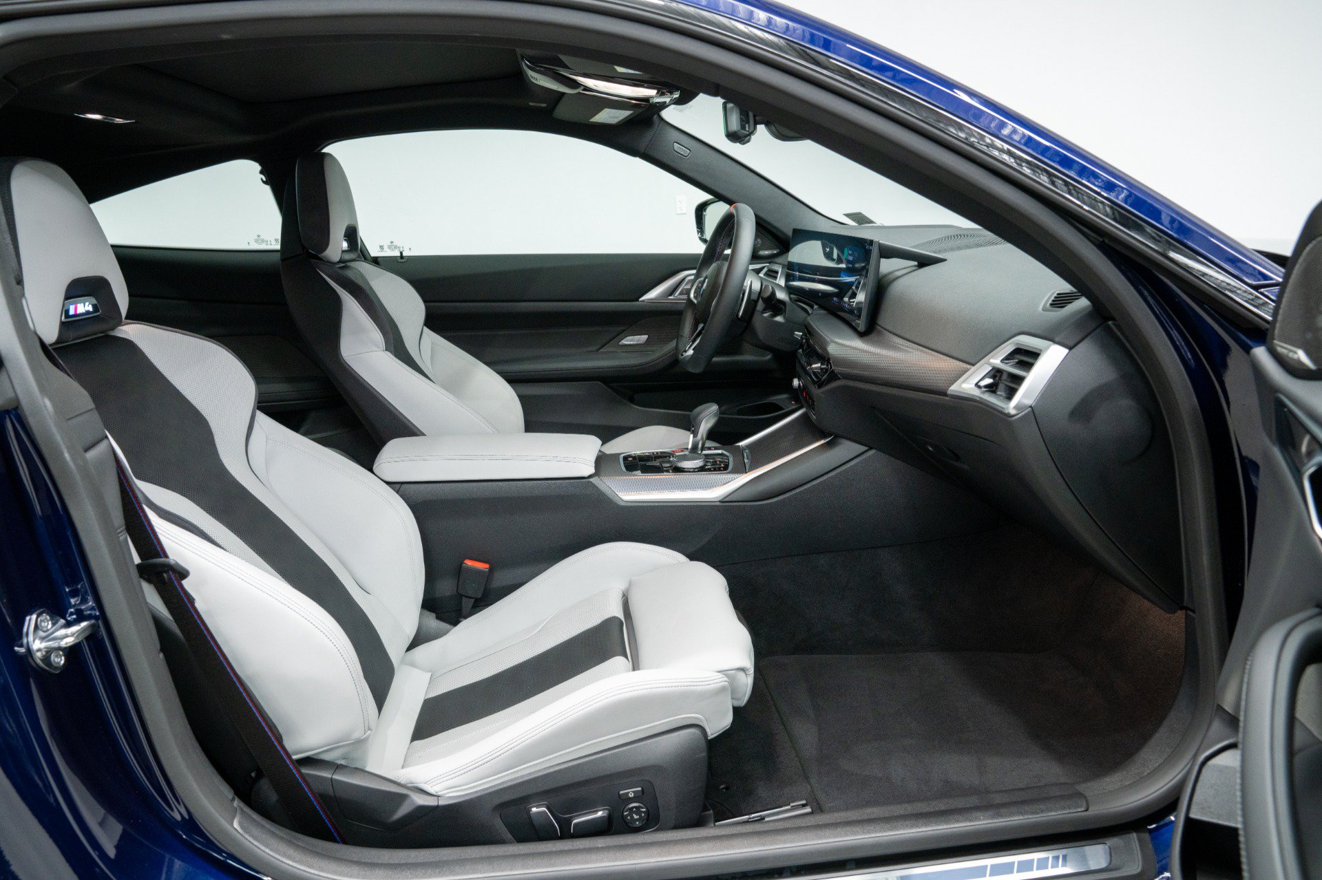 Used 2026 BMW M4 Competition w/ Executive Package RWD image 26