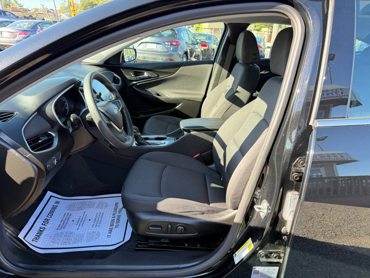 Used 2023 Chevrolet Malibu LT image 12