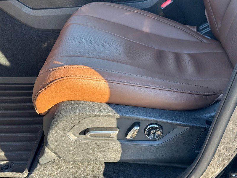 Used 2025 Acura MDX SH-AWD w/ Technology Package image 29