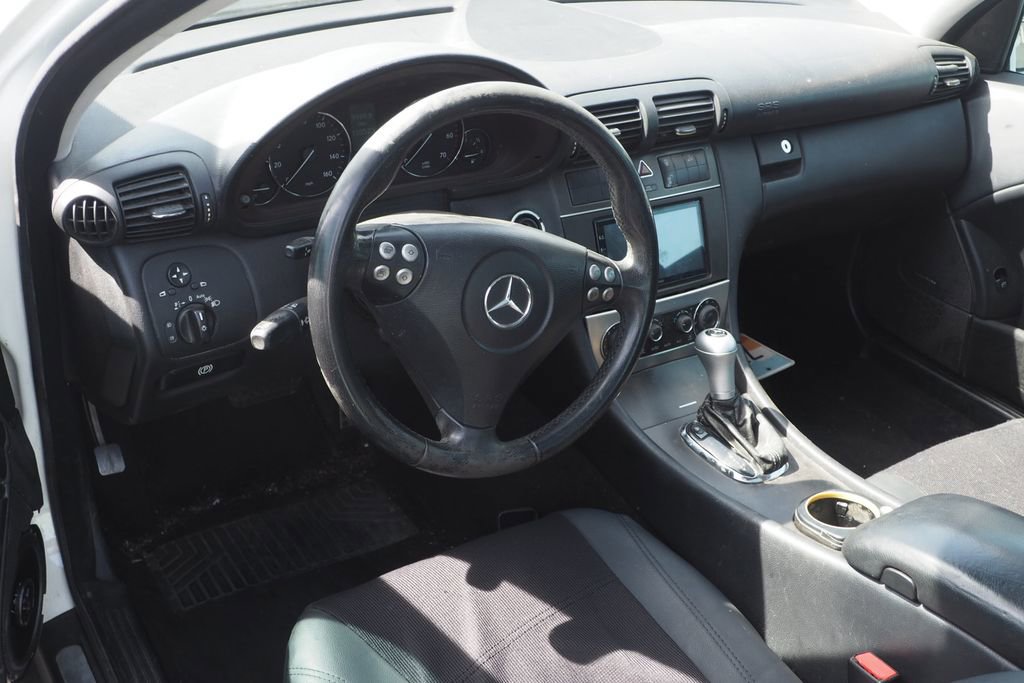 Used 2005 Mercedes-Benz C 230 Coupe image 5