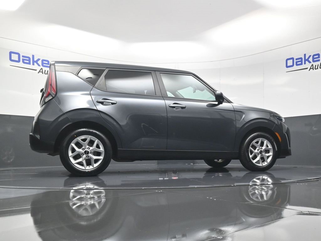 Certified 2024 Kia Soul LX w/ Option Group 015 image 41