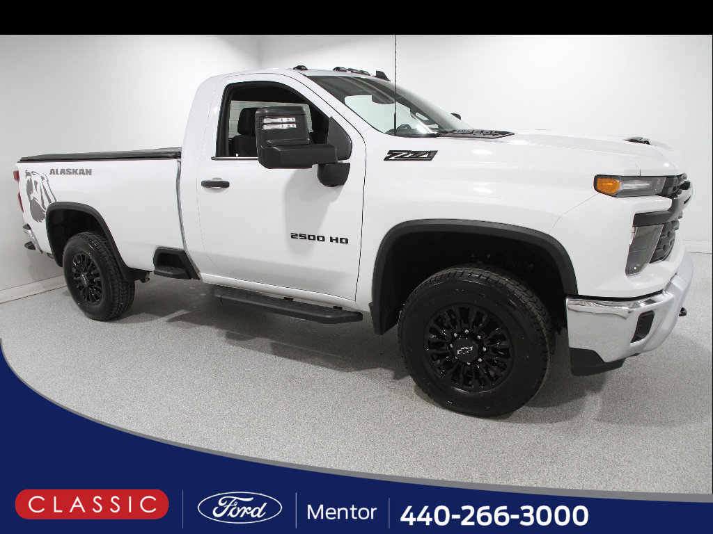 Used 2024 Chevrolet Silverado 2500 W/T image 1