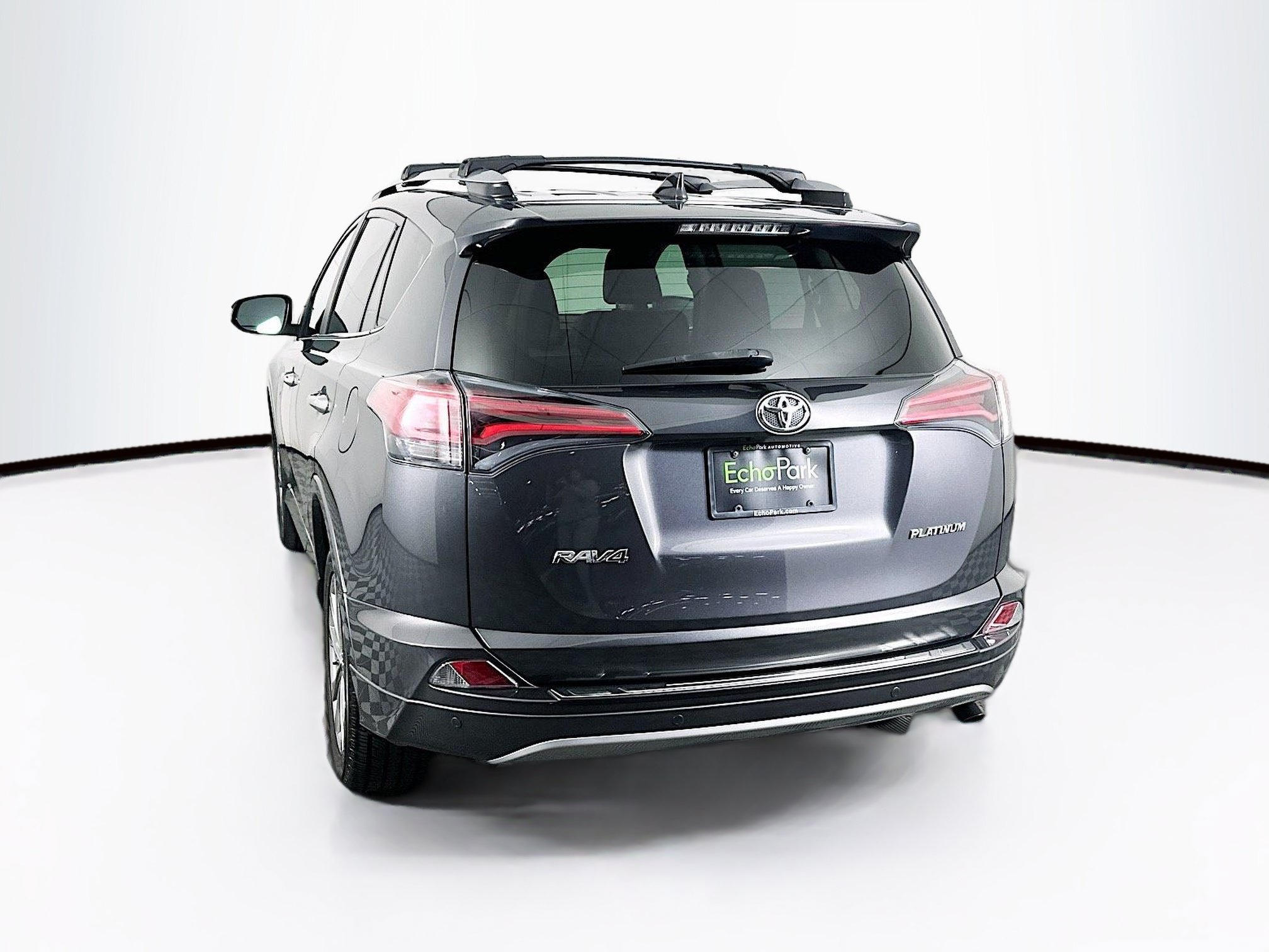 Used 2017 Toyota RAV4 Platinum w/ Cargo Management Package FWD image 5