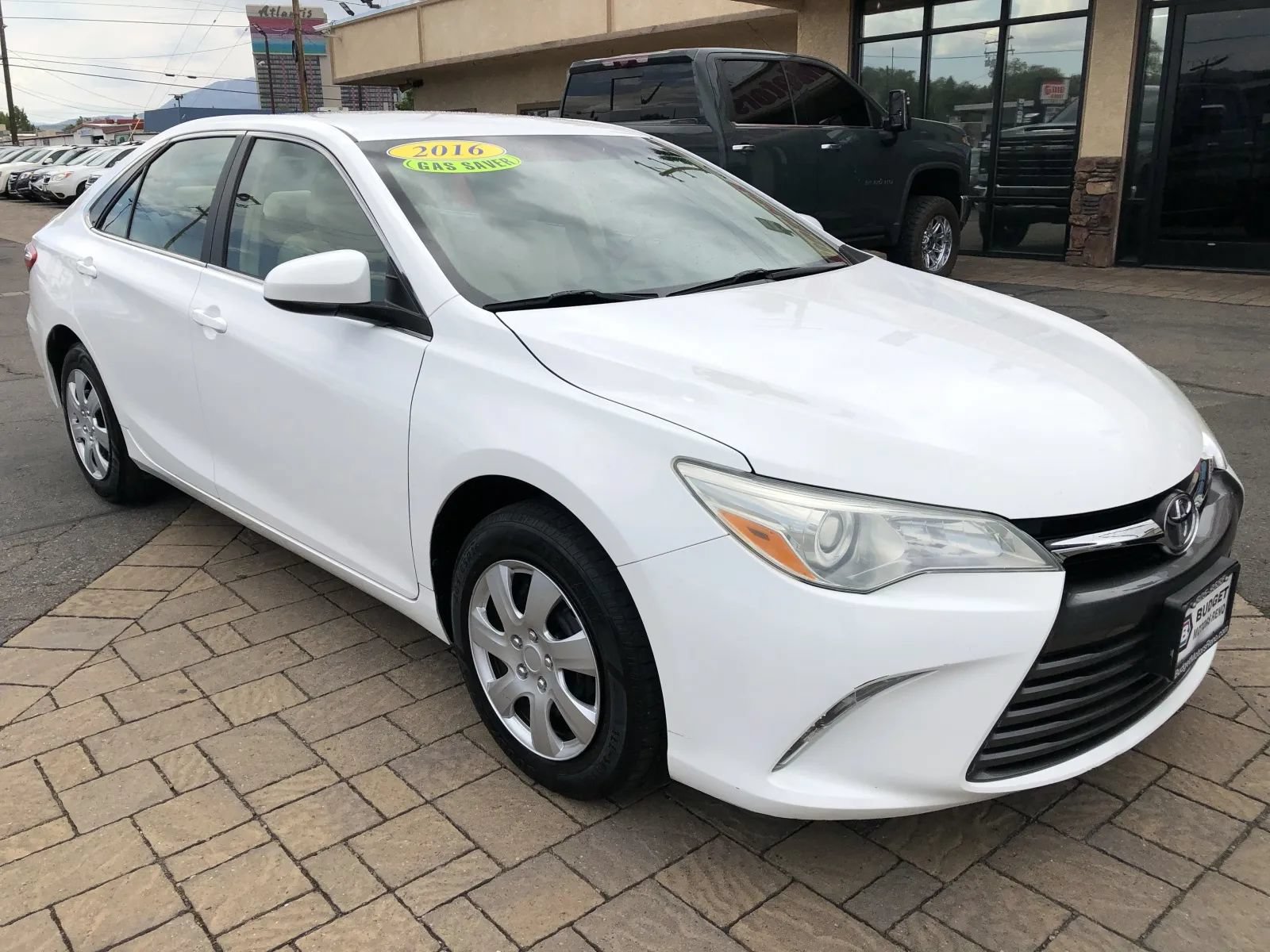 Used 2016 Toyota Camry LE FWD image 8