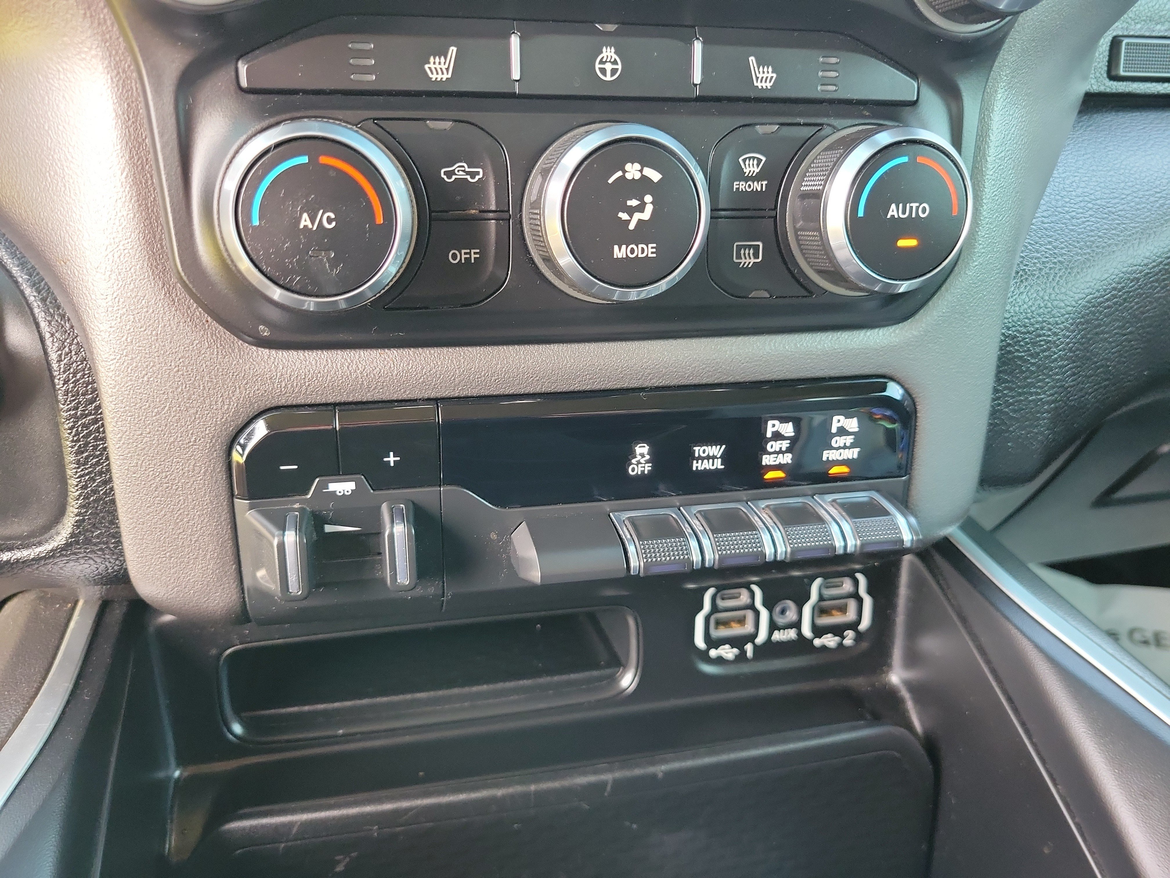 Used 2020 RAM 1500 Big Horn AWD/4WD image 18