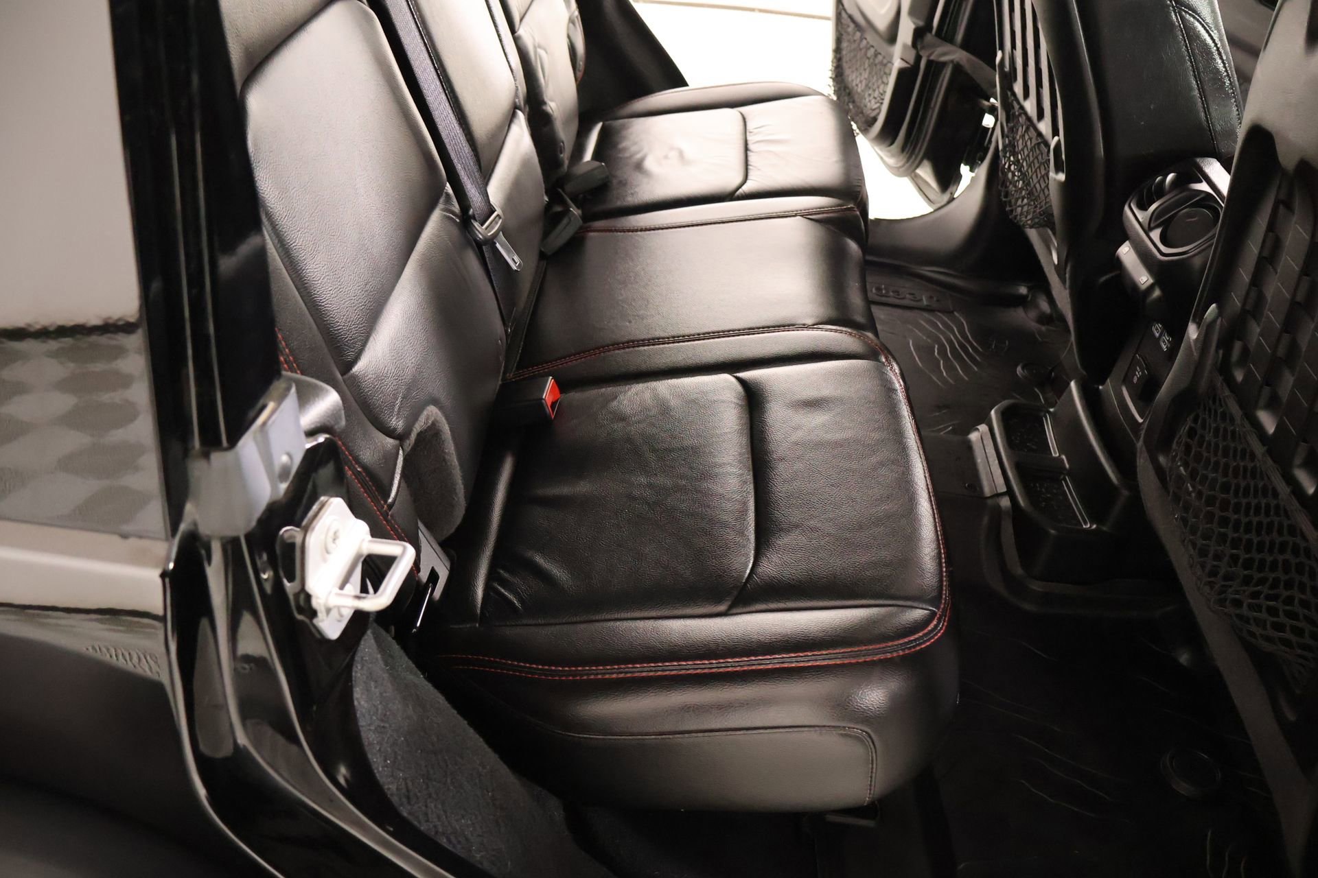 Used 2018 Jeep Wrangler Unlimited Rubicon image 13