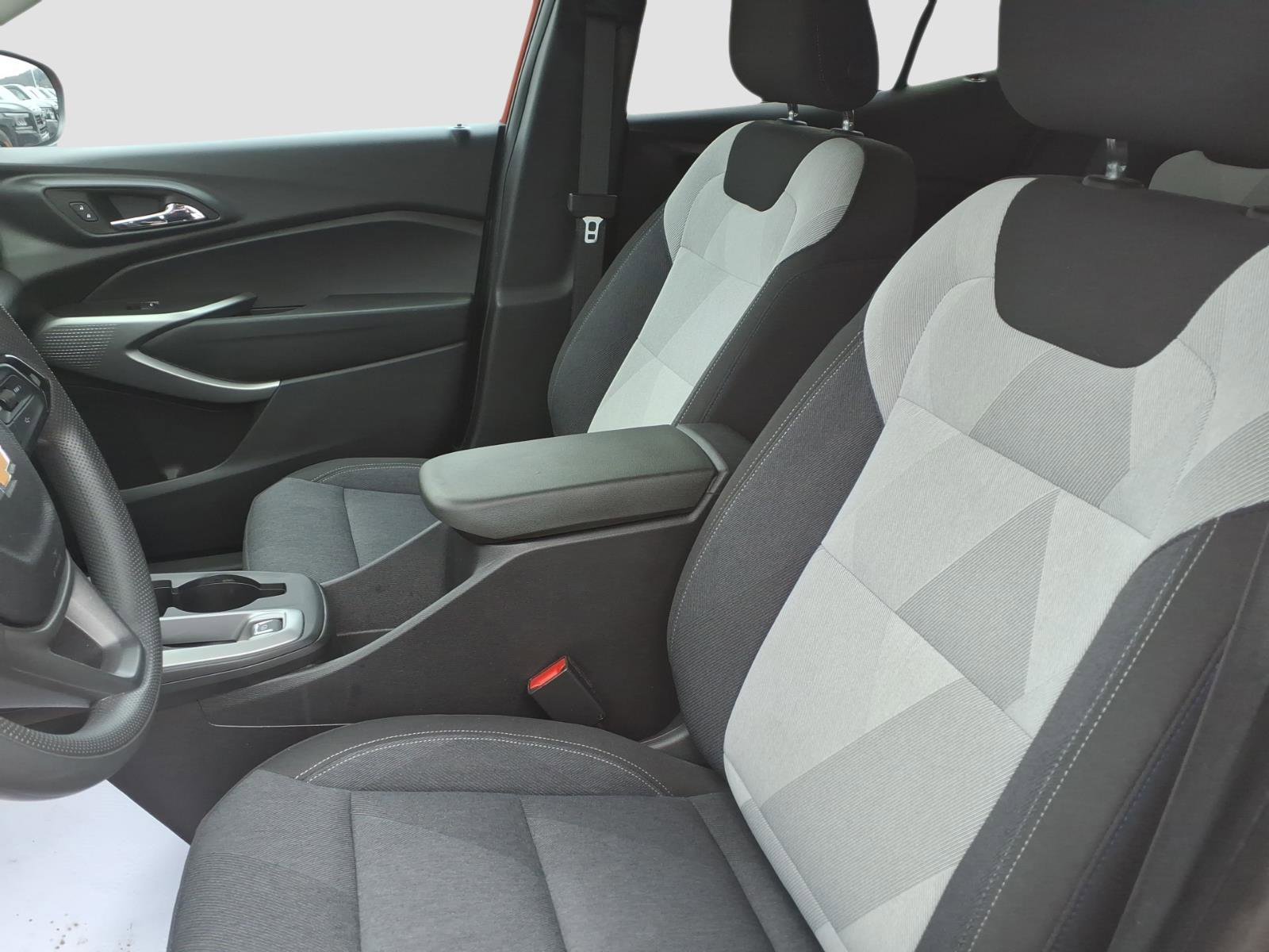 Certified 2024 Chevrolet Trax LS w/ LS Convenience Package image 12