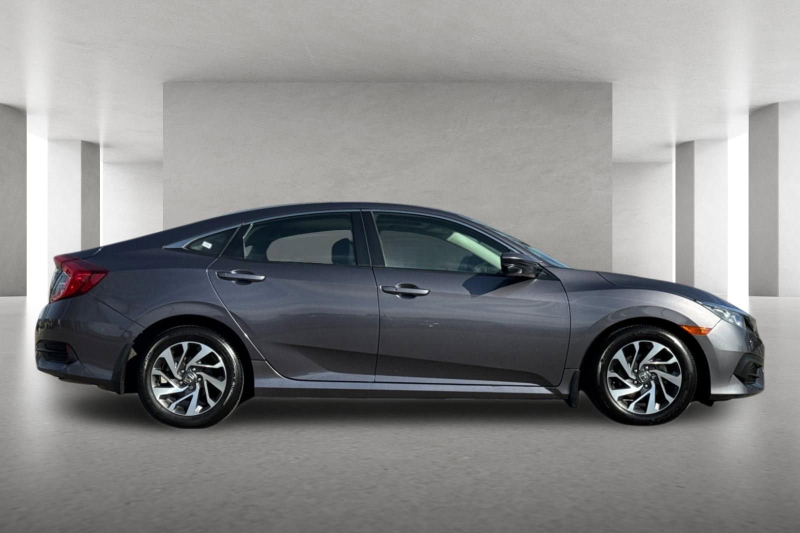 Used 2016 Honda Civic EX image 3